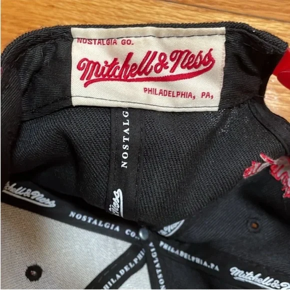 Mitchell & Ness NBA Chicago Bulls SnapBack Cap Hat Unisex (Brand New) - Picture 6 of 8